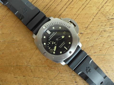 panerai 305 keramik lünette